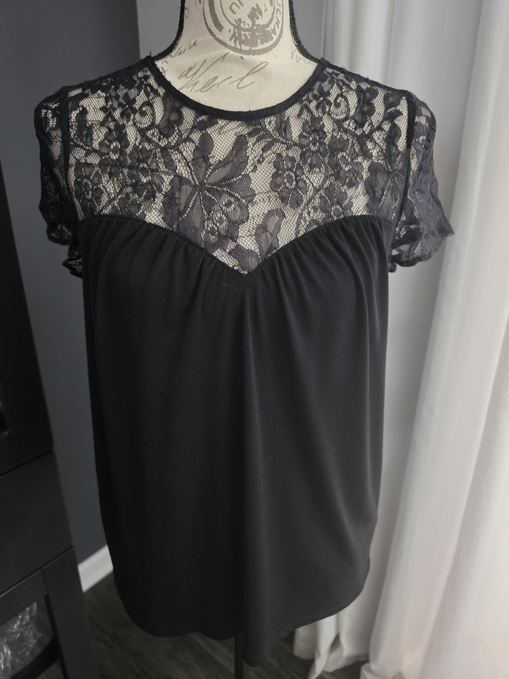 Express Black Lace Yoke Short Sleeve Top